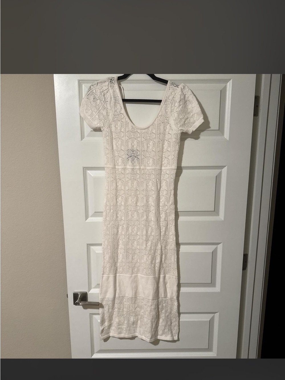 Lulu's Cream Lace Scoop-Neck Midi Dress